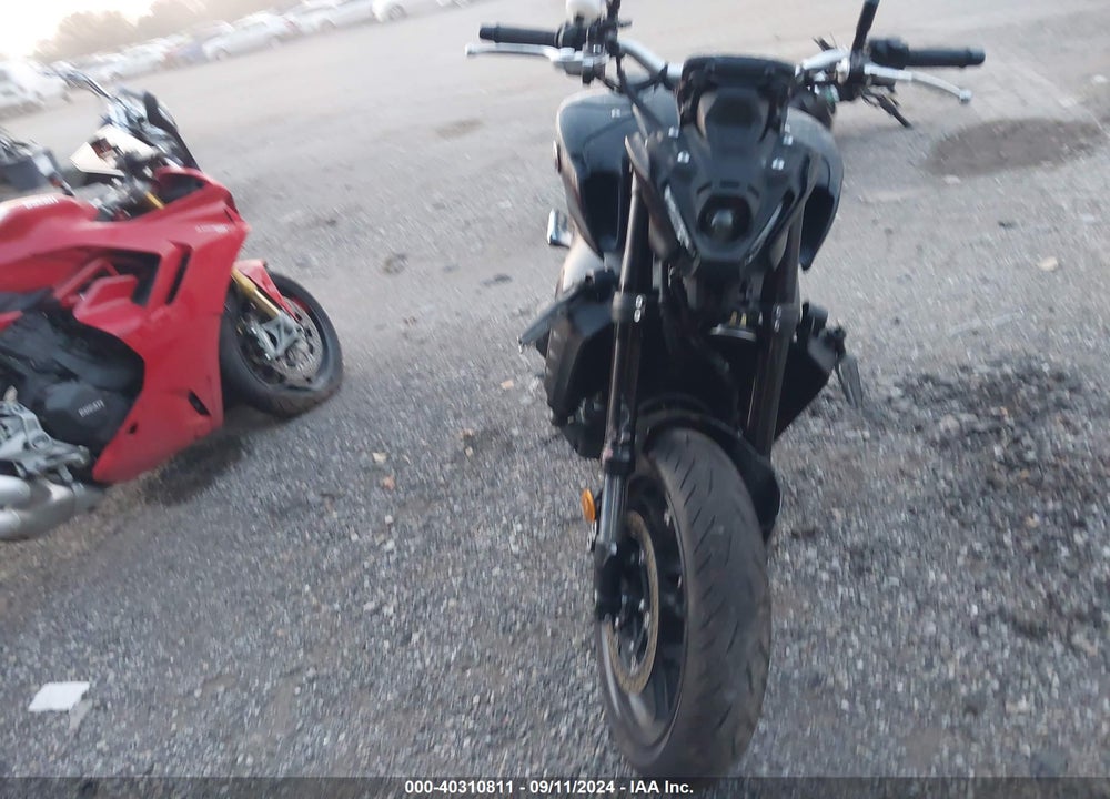 2023 YAMAHA MT09 VIN: JYARN71E4PA005424