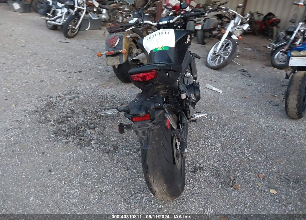 2023 YAMAHA MT09 VIN: JYARN71E4PA005424
