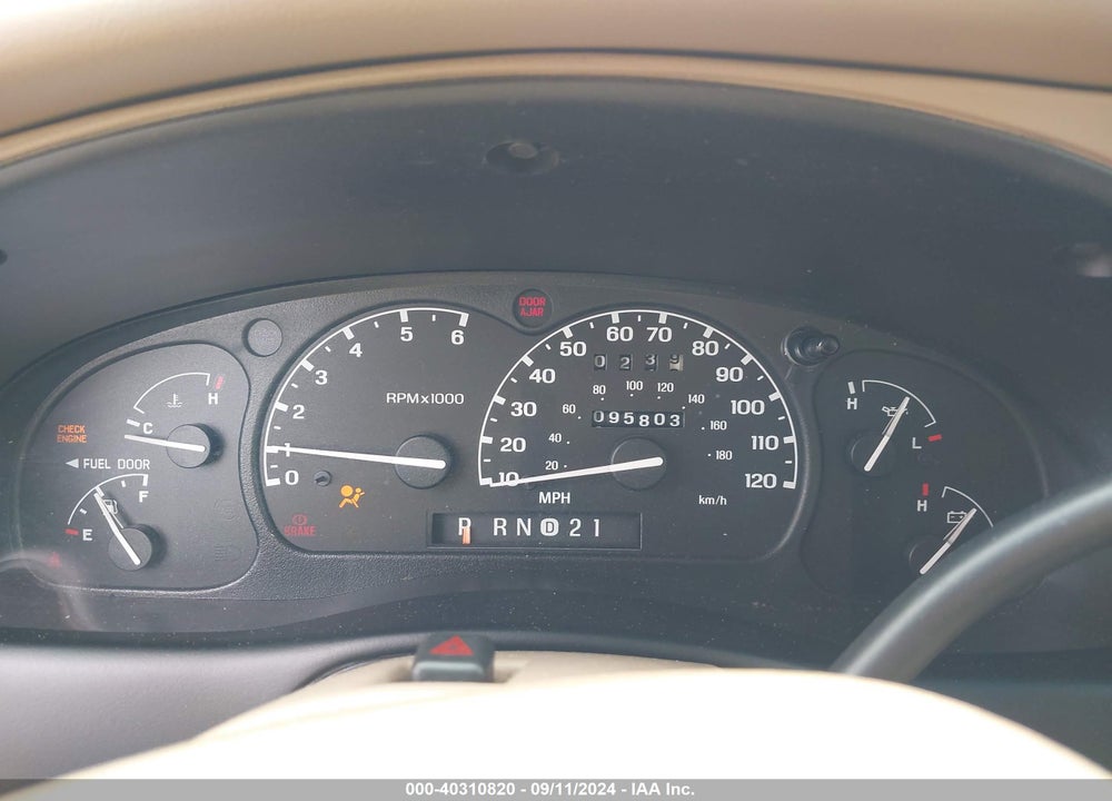 2000 FORD EXPLORER EDDIE BAUER VIN: 1FMZU64P1YZC56463