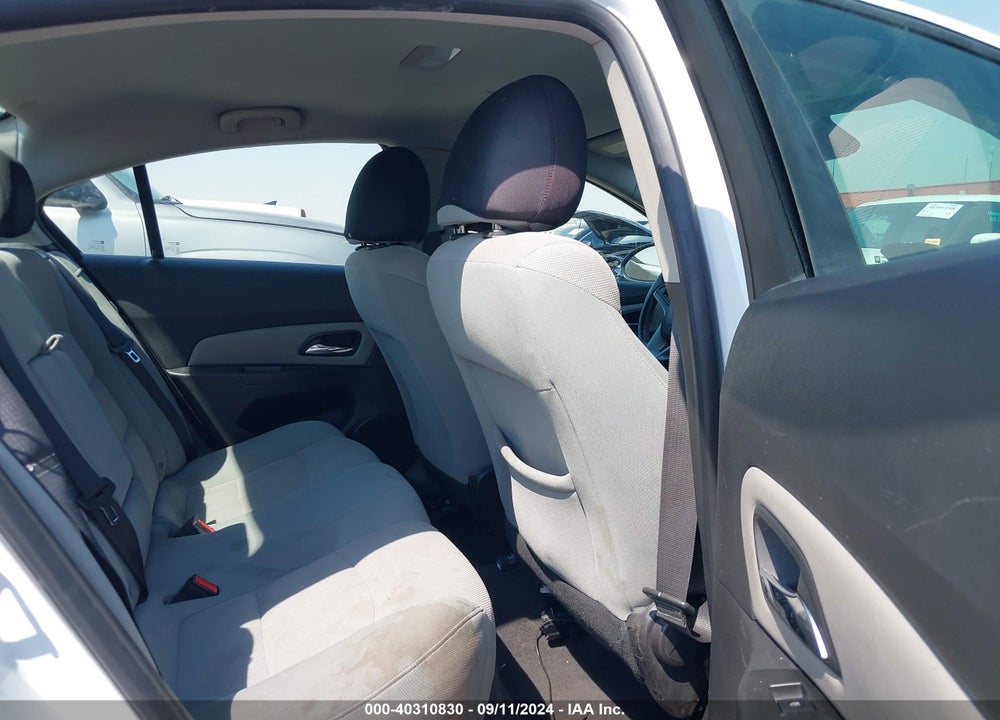 2014 CHEVROLET CRUZE 1LT AUTO VIN: 1G1PC5SB6E7110110