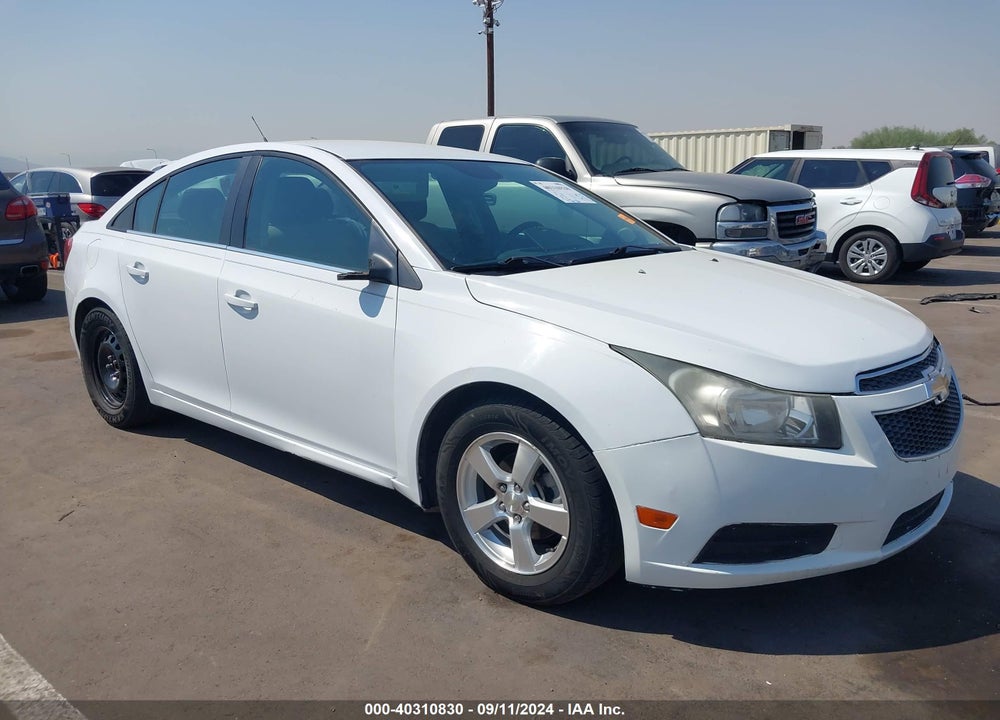 2014 CHEVROLET CRUZE 1LT AUTO VIN: 1G1PC5SB6E7110110