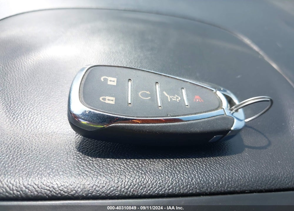 2019 CHEVROLET EQUINOX LT VIN: 2GNAXUEV9K6185064