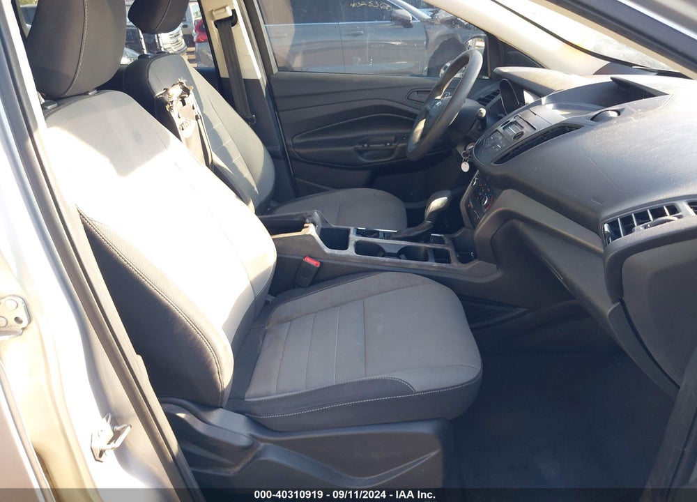 2019 FORD ESCAPE S VIN: 1FMCU0F75KUC52825