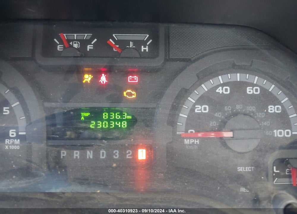 2011 FORD E-350 CUTAWAY VIN: 1FDWE3FL6BDA95718