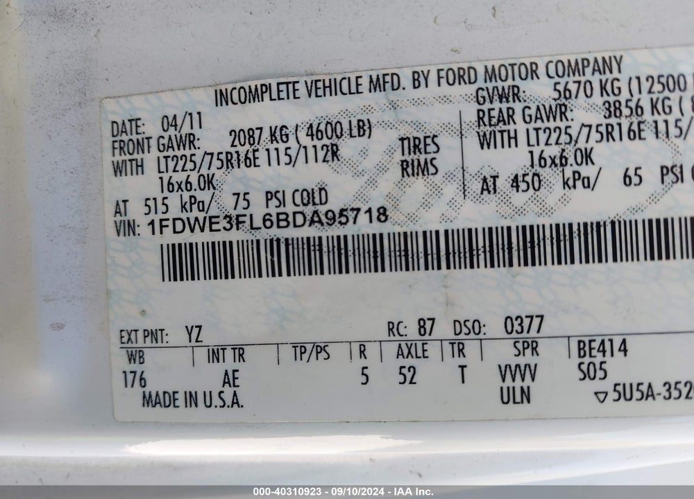 2011 FORD E-350 CUTAWAY VIN: 1FDWE3FL6BDA95718
