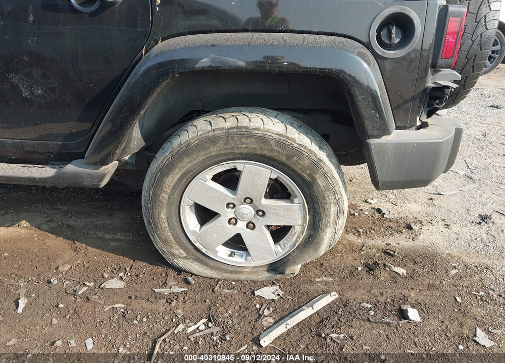 2007 JEEP WRANGLER UNLIMITED SAHARA VIN: 1J4GA59117L101815
