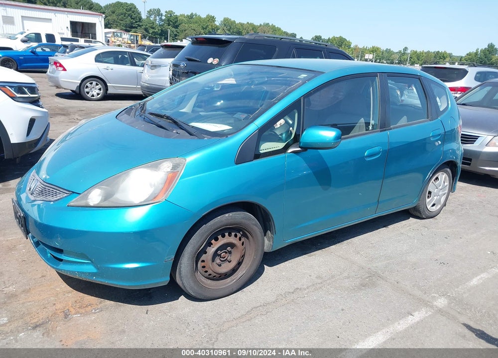 2013 HONDA FIT VIN: JHMGE8H35DC017537
