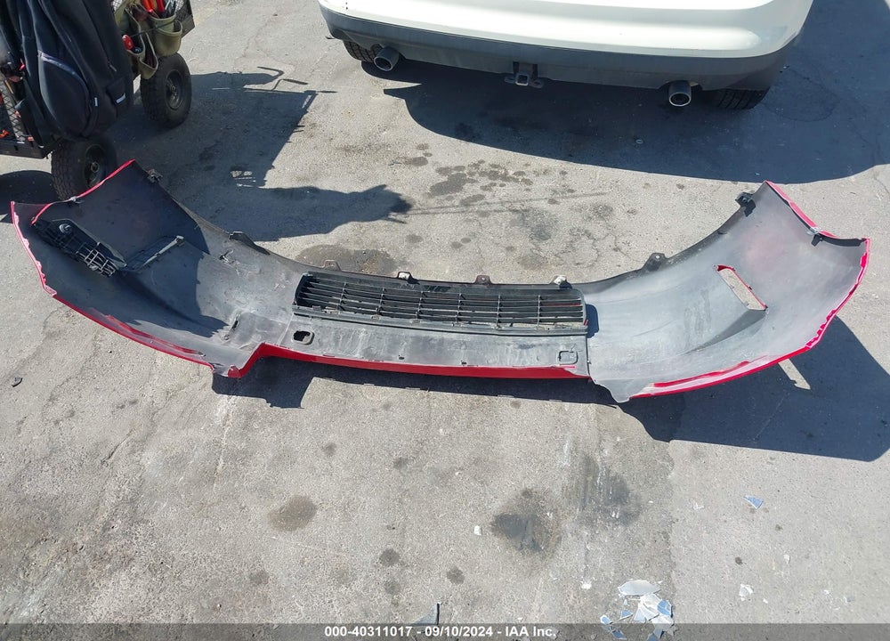 2009 SCION XB VIN: JTLKE50EX91096069