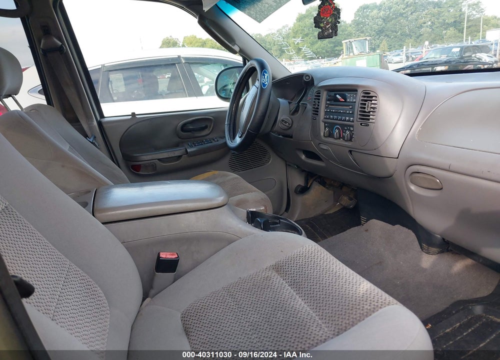 2002 FORD F-150 LARIAT/XLT VIN: 1FTRW07642KE17807