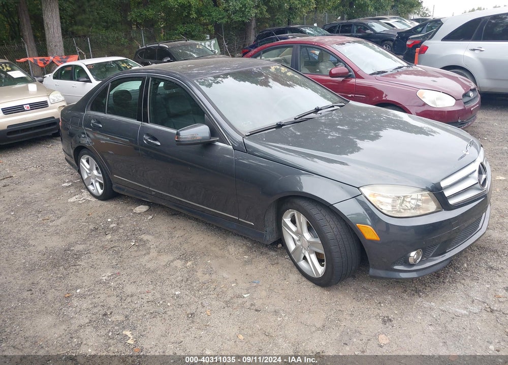 2010 MERCEDES-BENZ C 300 LUXURY/SPORT VIN: WDDGF5EB7AR104444