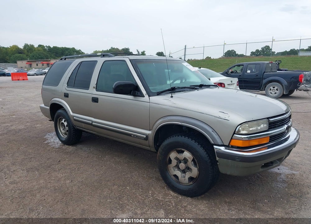 2001 CHEVROLET BLAZER LT VIN: 1GNDT13W912175682
