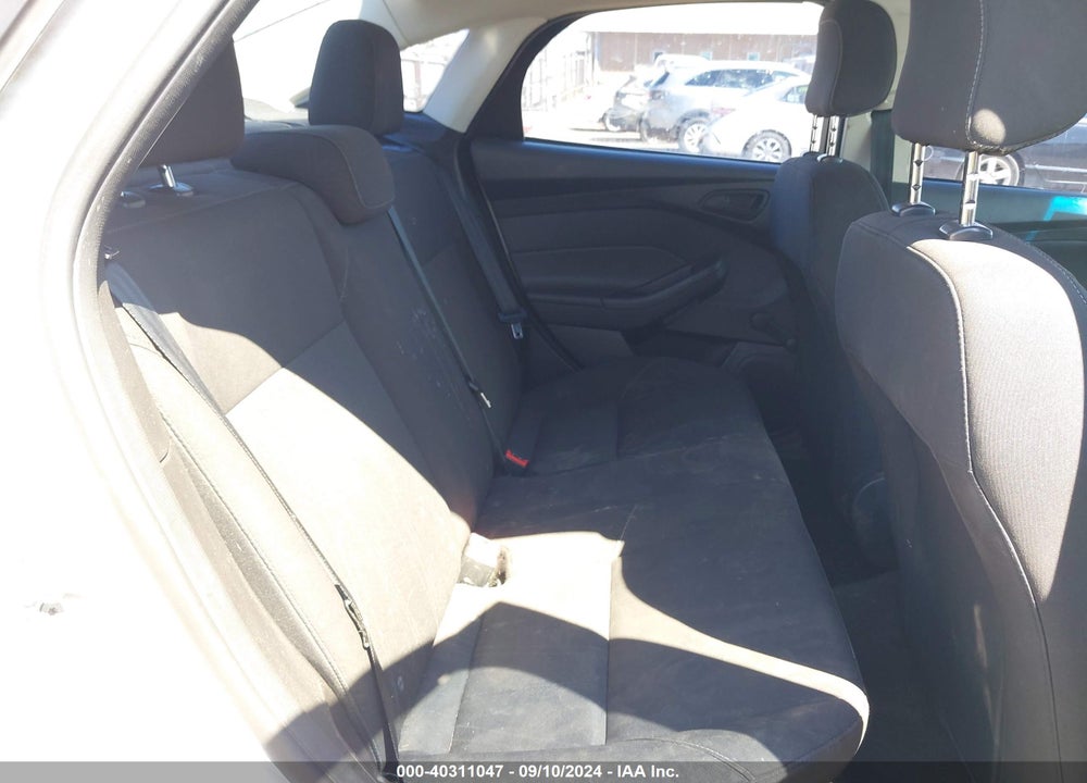 2017 FORD FOCUS VIN: 1FADP3E27HL214203