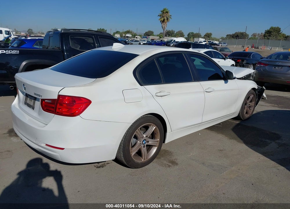 2013 BMW 328I VIN: WBA3C1C52DK103008