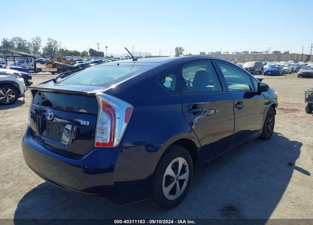 2015 TOYOTA PRIUS TWO VIN: JTDKN3DU0F0477769