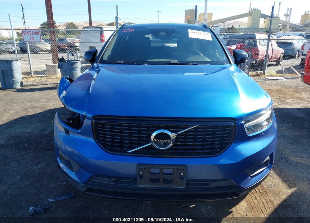 2021 VOLVO XC40 T5 R-DESIGN VIN: YV4162UM5M2460256