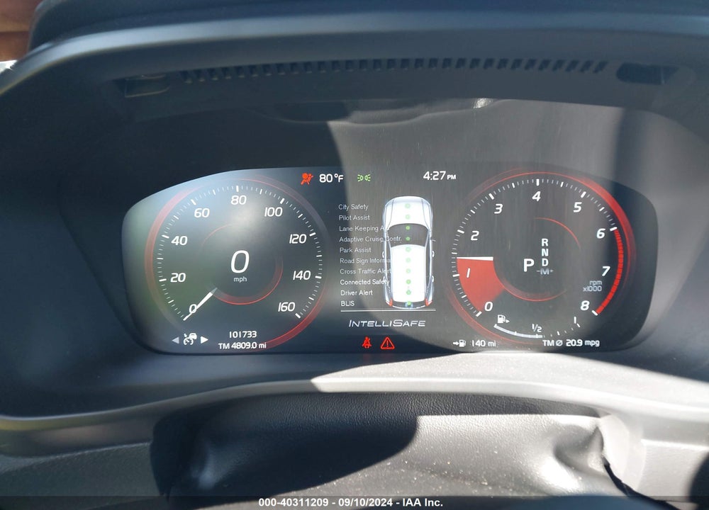 2021 VOLVO XC40 T5 R-DESIGN VIN: YV4162UM5M2460256