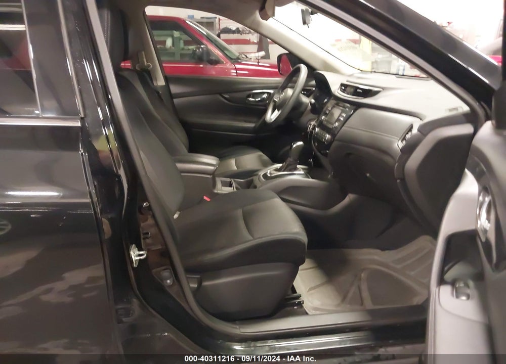 2017 NISSAN ROGUE S VIN: JN8AT2MV2HW014475