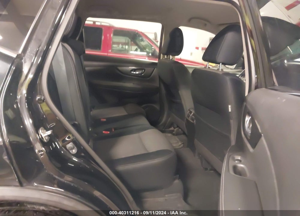 2017 NISSAN ROGUE S VIN: JN8AT2MV2HW014475