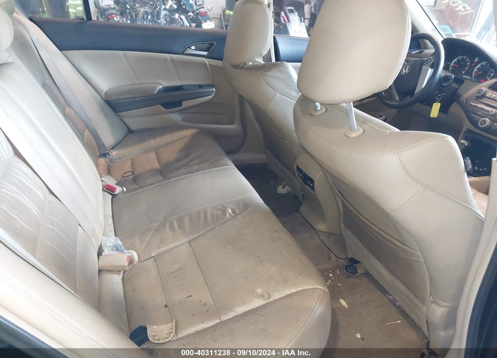 2009 HONDA ACCORD 2.4 LX VIN: 1HGCP26359A049337