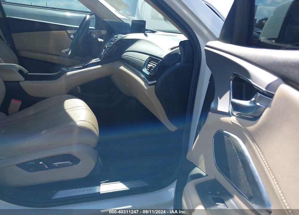 2020 ACURA RDX STANDARD VIN: 5J8TC1H31LL004135