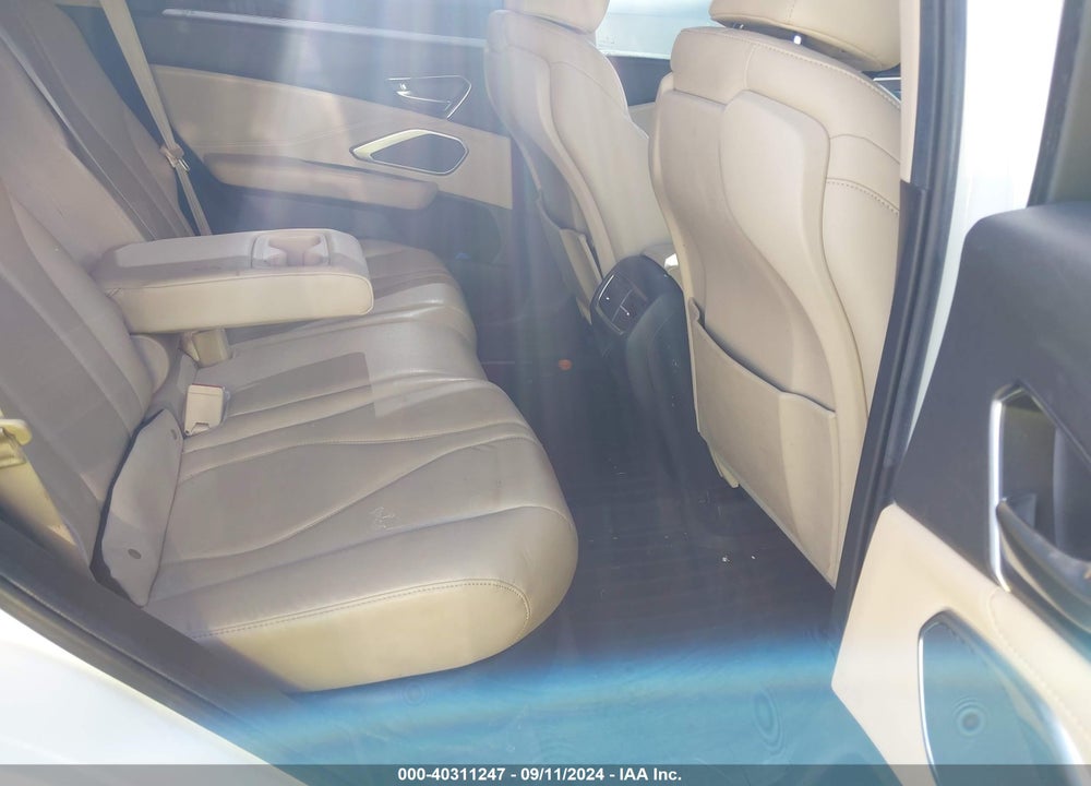 2020 ACURA RDX STANDARD VIN: 5J8TC1H31LL004135
