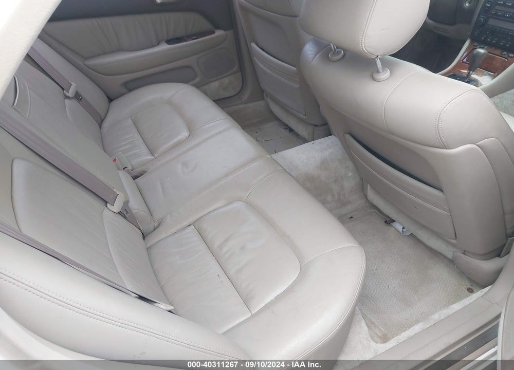 1997 LEXUS LS 400 VIN: JT8BH28F7V0092266