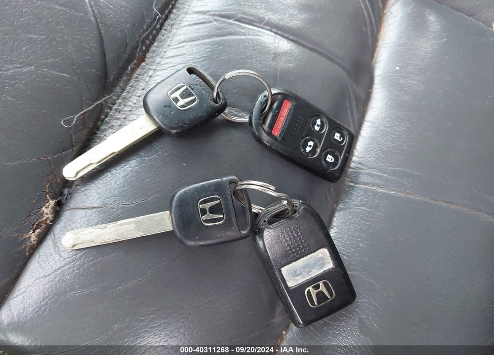 2006 HONDA ODYSSEY EX-L VIN: 5FNRL38676B071425