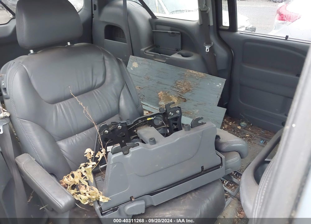2006 HONDA ODYSSEY EX-L VIN: 5FNRL38676B071425