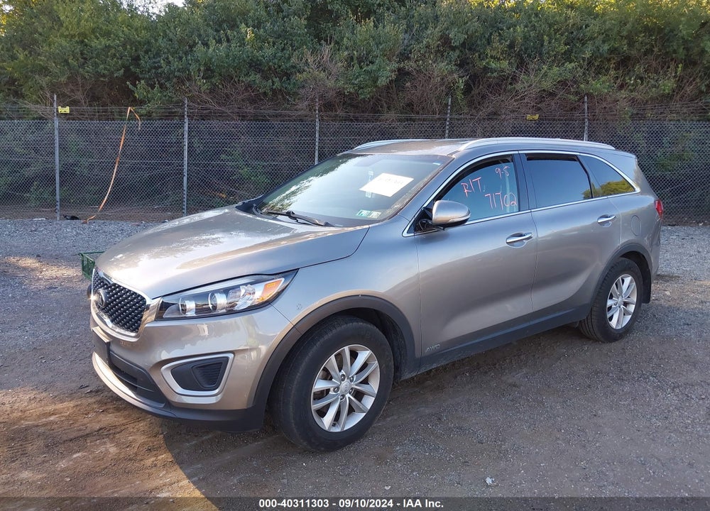 2018 KIA SORENTO 2.4L LX VIN: 5XYPGDA34JG398481