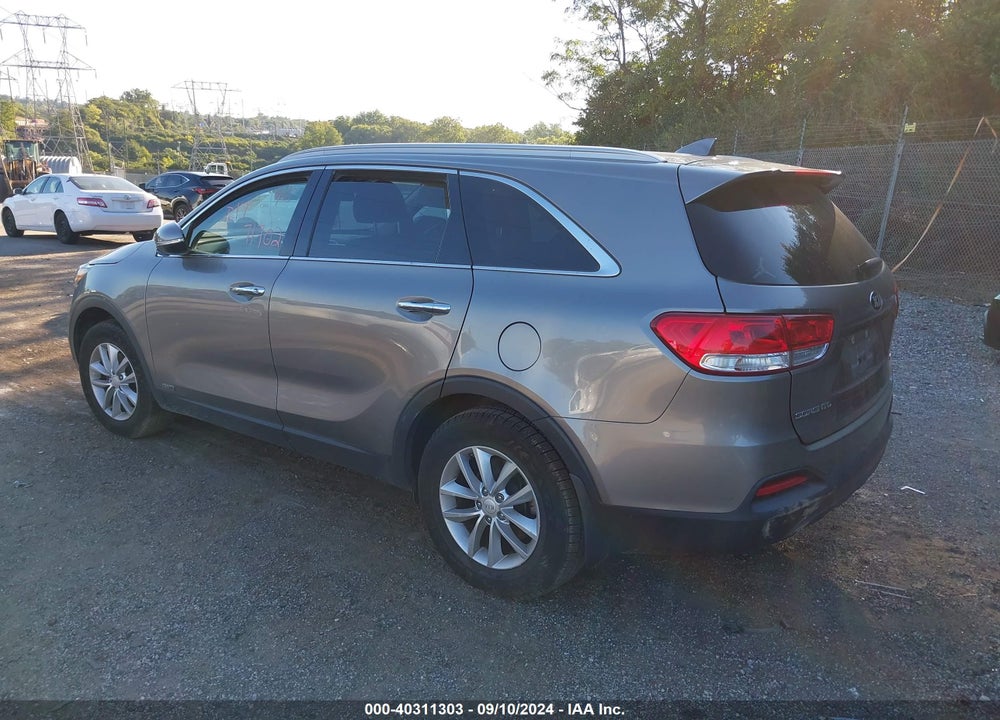 2018 KIA SORENTO 2.4L LX VIN: 5XYPGDA34JG398481