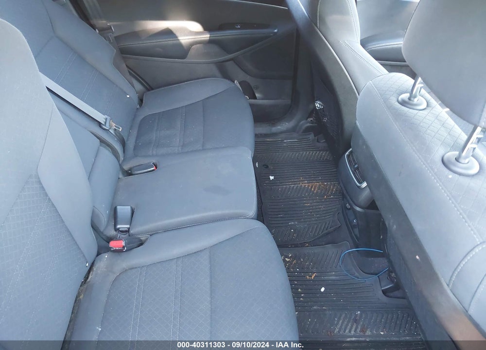 2018 KIA SORENTO 2.4L LX VIN: 5XYPGDA34JG398481