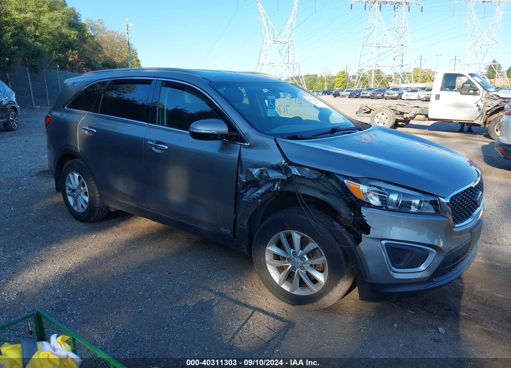 2018 KIA SORENTO 2.4L LX VIN: 5XYPGDA34JG398481