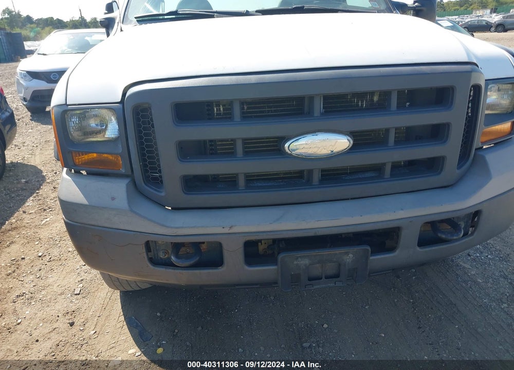 2005 FORD F-250 XL/XLT VIN: 1FTNF21535EA69334