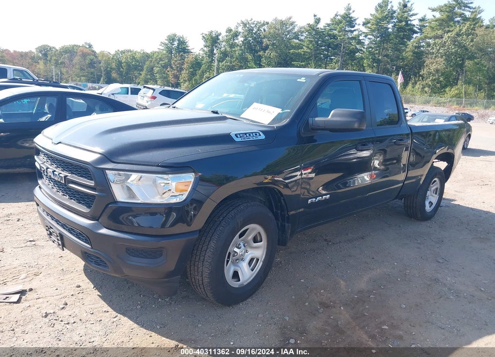 2021 RAM 1500 TRADESMAN QUAD CAB 4X4 6'4 BOX VIN: 1C6SRFCTXMN585094