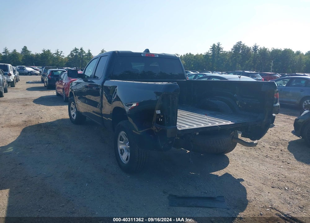 2021 RAM 1500 TRADESMAN QUAD CAB 4X4 6'4 BOX VIN: 1C6SRFCTXMN585094