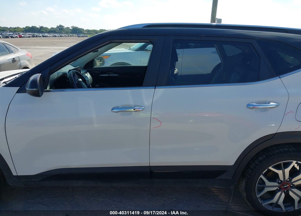 2022 KIA SELTOS SX TURBO VIN: KNDETCA22N7275365