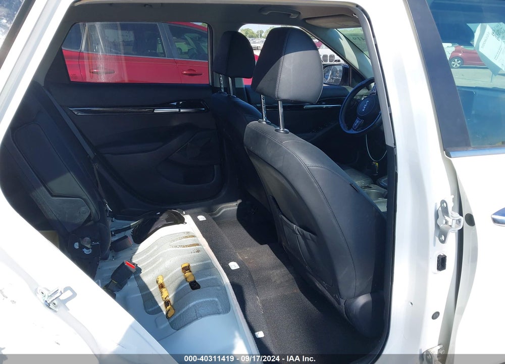 2022 KIA SELTOS SX TURBO VIN: KNDETCA22N7275365