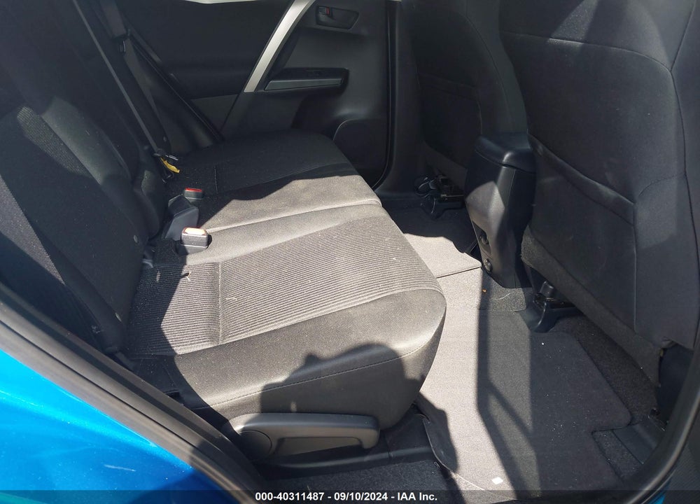 2017 TOYOTA RAV4 VIN: JTMZFREV4HJ112174