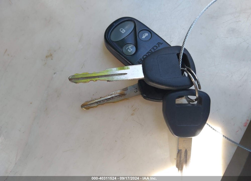 2000 HONDA ACCORD 3.0 EX VIN: 1HGCG1651YA073337