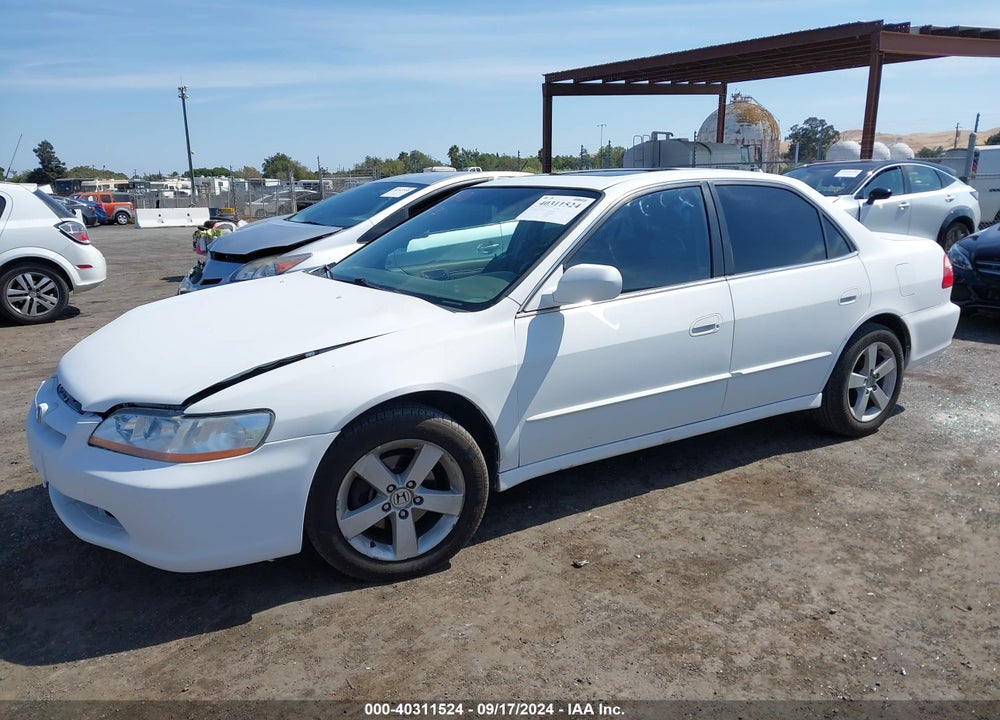 2000 HONDA ACCORD 3.0 EX VIN: 1HGCG1651YA073337
