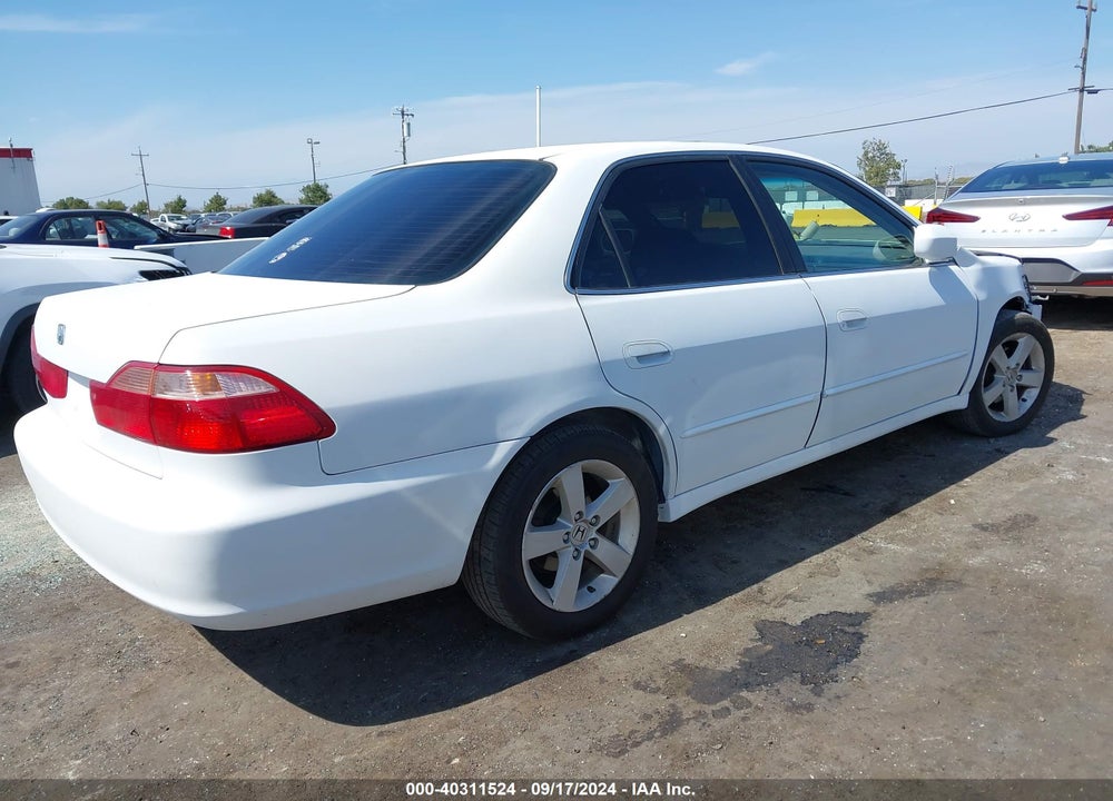 2000 HONDA ACCORD 3.0 EX VIN: 1HGCG1651YA073337