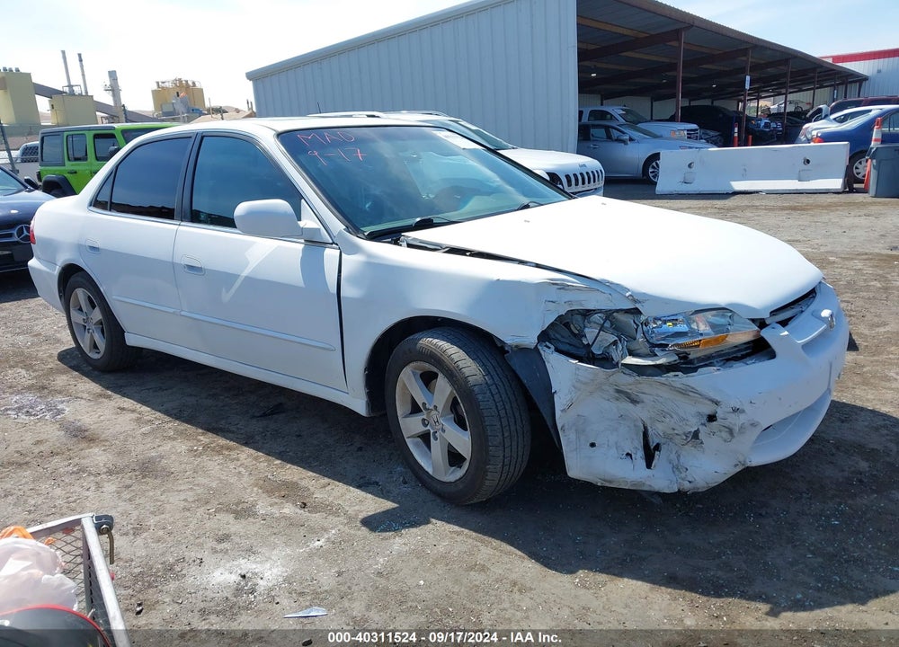 2000 HONDA ACCORD 3.0 EX VIN: 1HGCG1651YA073337