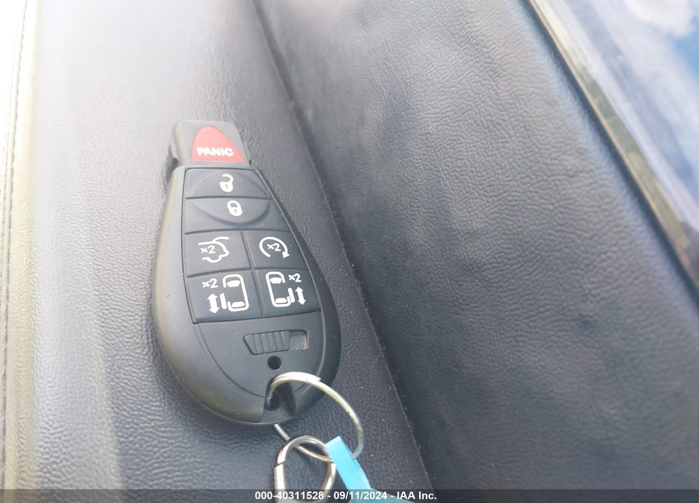 2012 DODGE GRAND CARAVAN CREW VIN: 2C4RDGDG5CR251330