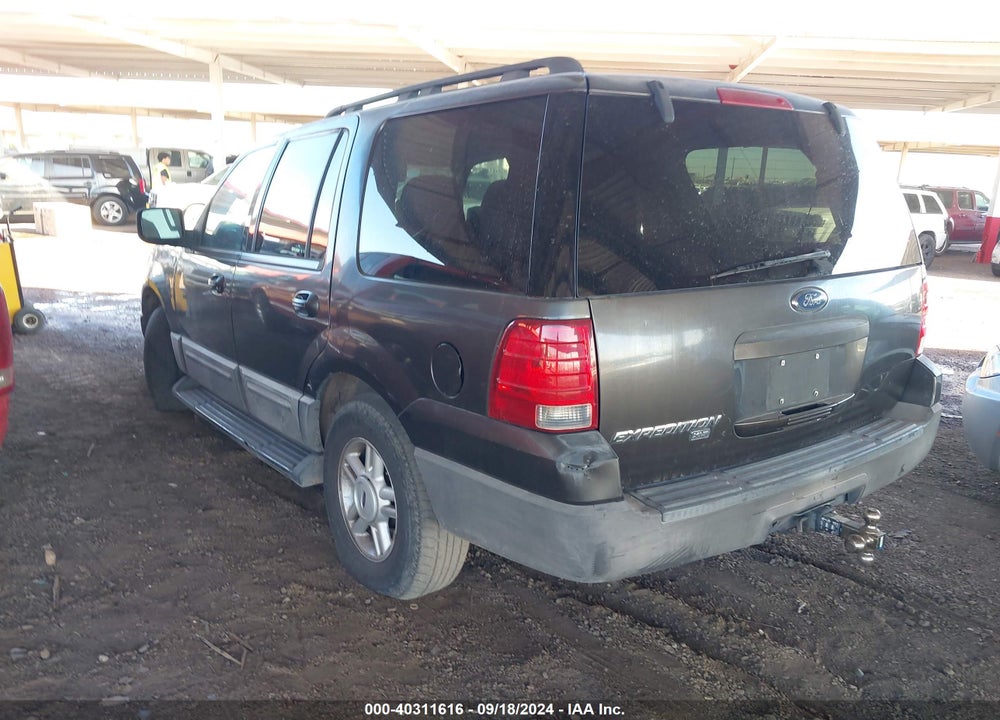 2005 FORD EXPEDITION XLT VIN: 1FMPU15575LA88706