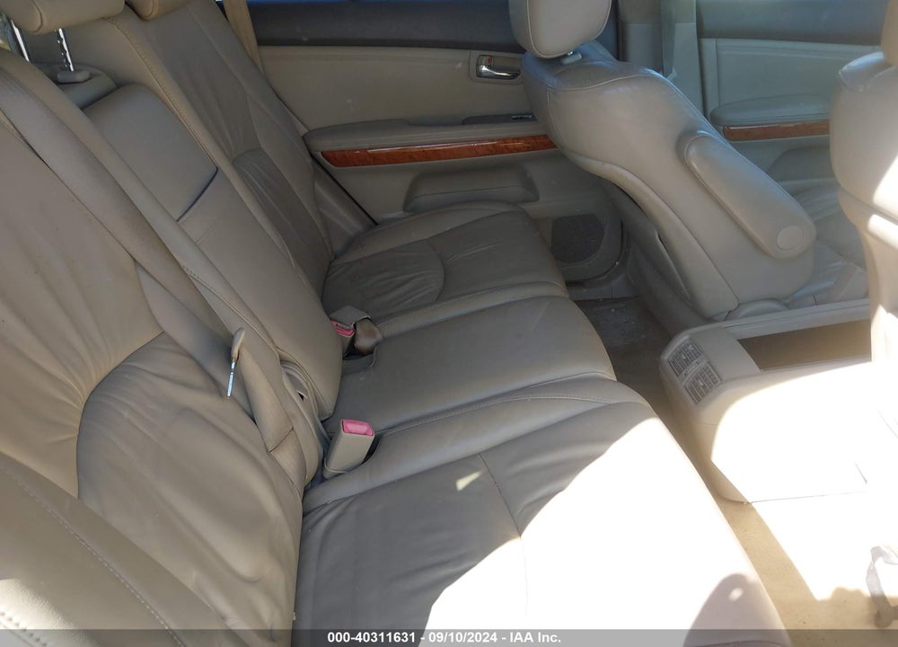 2004 LEXUS RX 330 VIN: JTJGA31U140036989