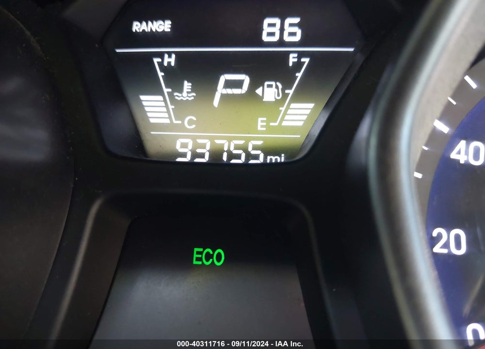2014 HYUNDAI ELANTRA SE VIN: 5NPDH4AE8EH477958