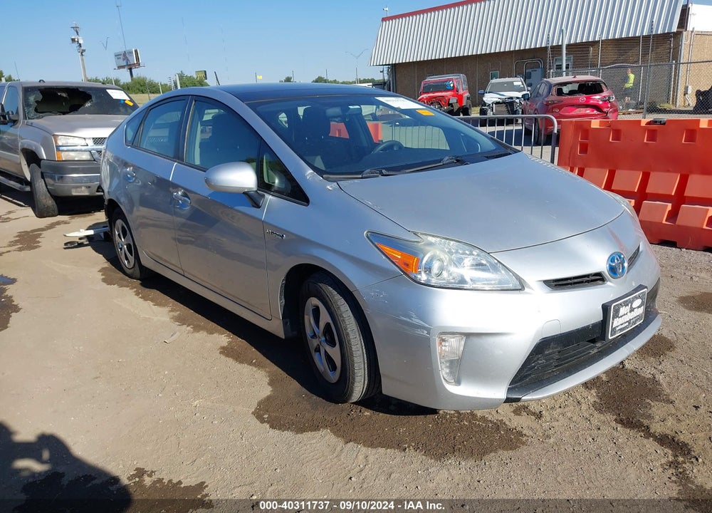 2014 TOYOTA PRIUS THREE VIN: JTDKN3DU0E1785629
