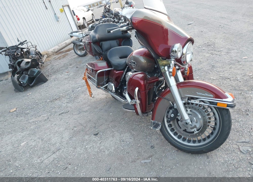 2009 HARLEY-DAVIDSON FLHTCU VIN: 1HD1FC4129Y689804