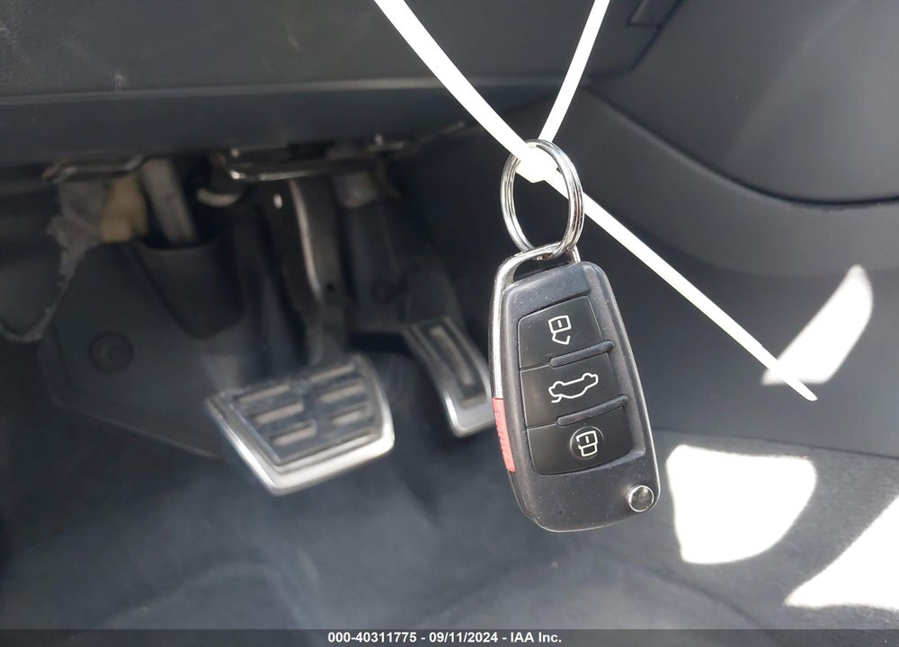 2017 AUDI A3 E-TRON 1.4T PREMIUM VIN: WAUUPBFF5HA119136
