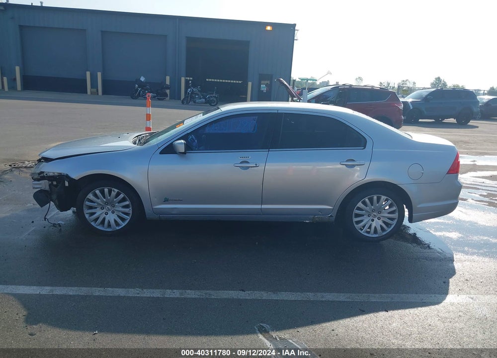 2011 FORD FUSION HYBRID VIN: 3FADP0L38BR191890